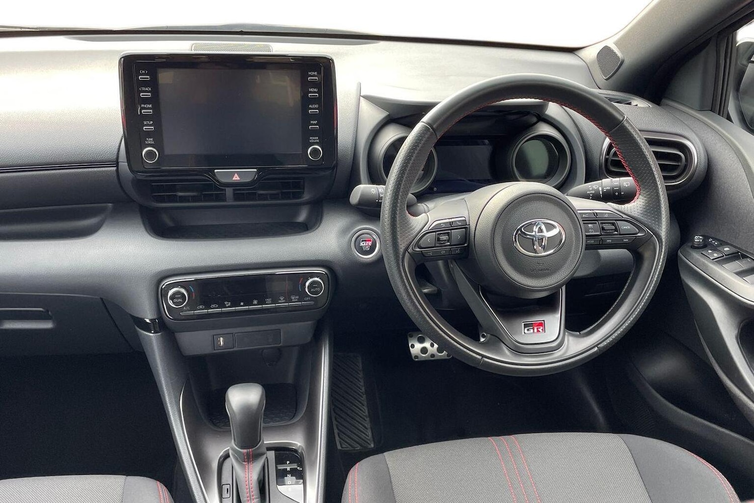 Used Toyota Yaris 2024 for sale - 76677228: Photo 12