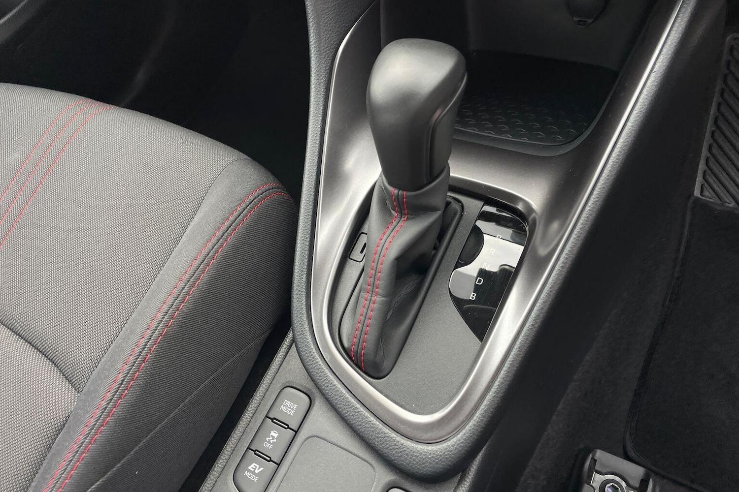 Used Toyota Yaris 2024 for sale - 76677228: Photo 15