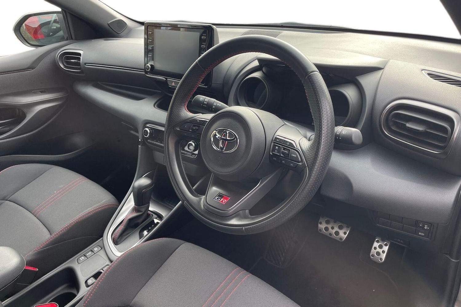 Used Toyota Yaris 2024 for sale - 76677228: Photo 6