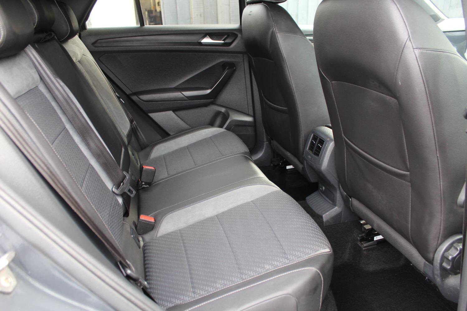 Used Volkswagen T-Roc 2018 for sale - 76924347: Photo 18