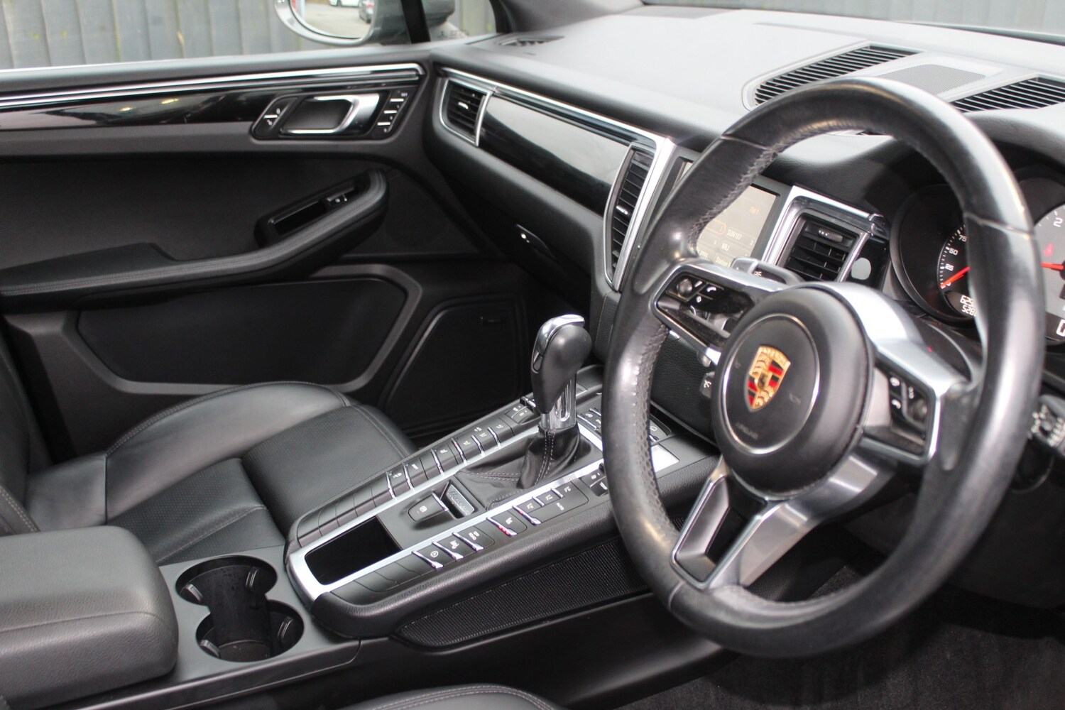 Used Porsche Macan 2015 for sale - 77494875: Photo 12