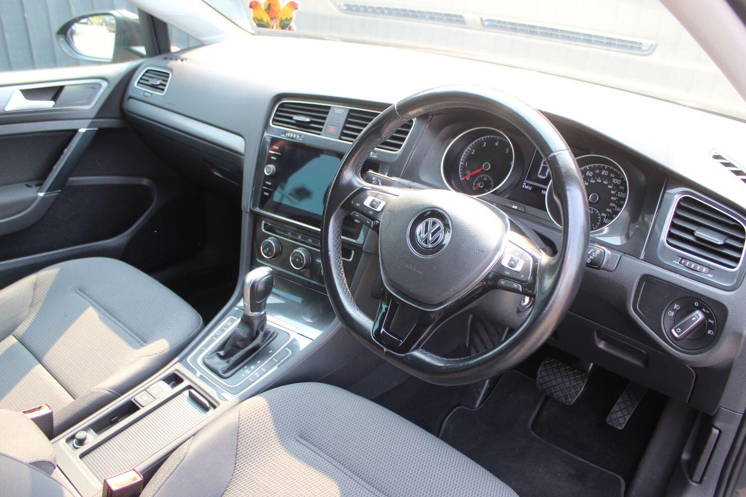 Used Volkswagen Golf 2019 for sale - 76924349: Photo 11