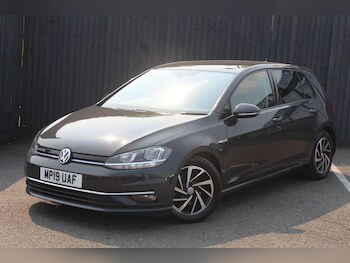 Used Volkswagen Golf 2019 for sale - 76924349: Photo