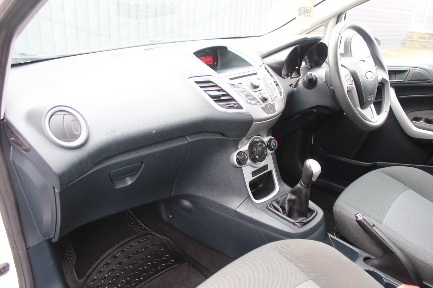 Used Ford Fiesta 2012 for sale - 78018257: Photo 18