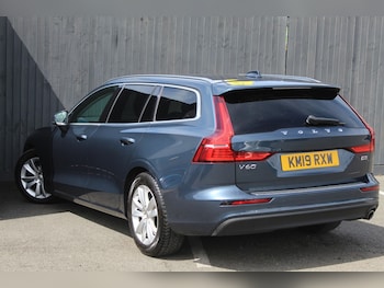 Used Volvo V60 2019 for sale - 78888968: Photo
