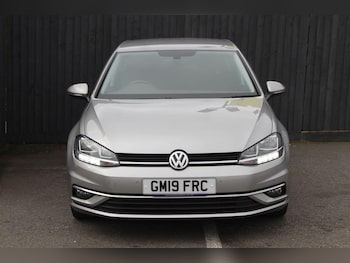 Used Volkswagen Golf 2019 for sale - 77085302: Photo