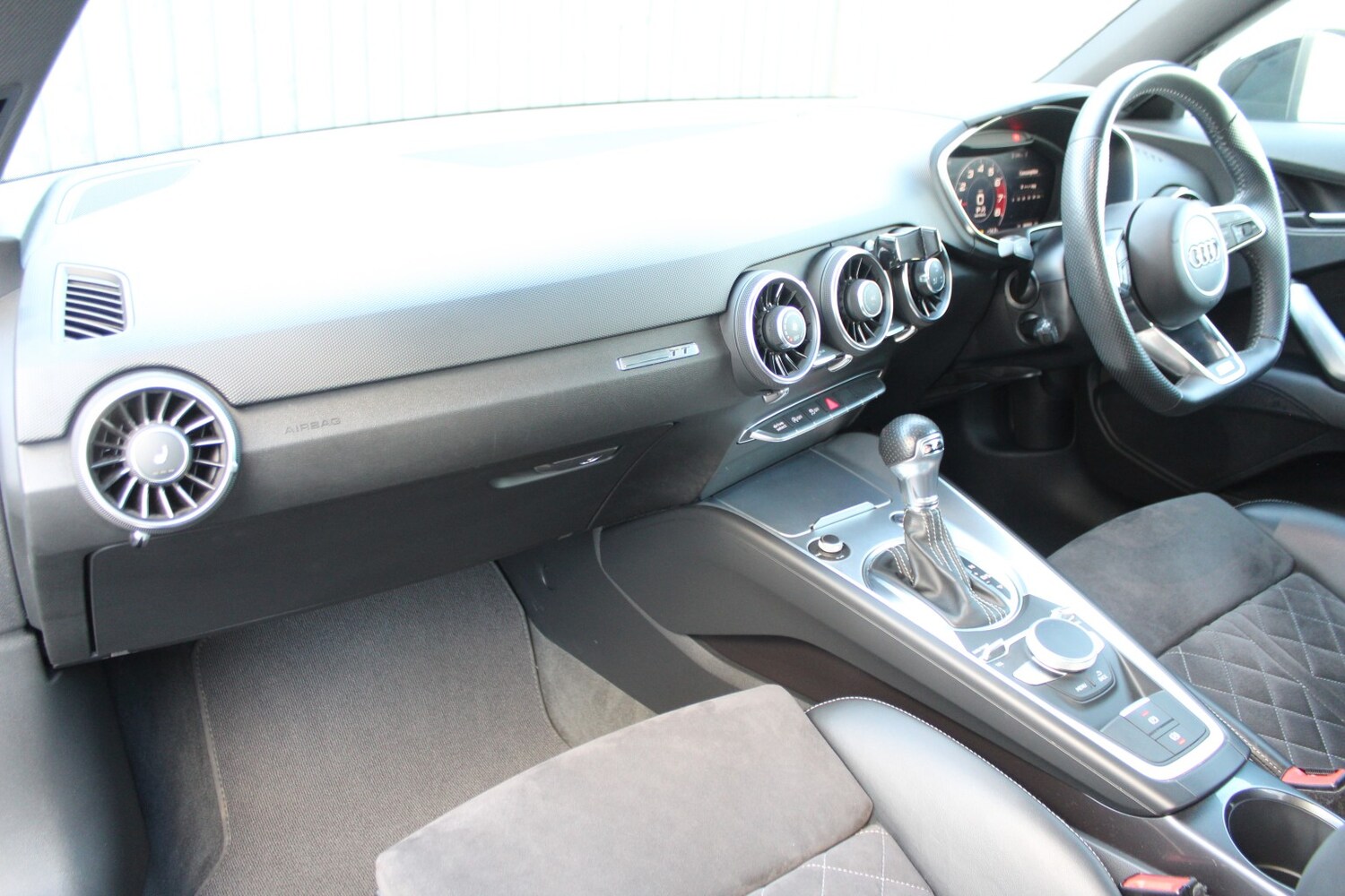 Used Audi TT 2019 for sale - 78201987: Photo 13