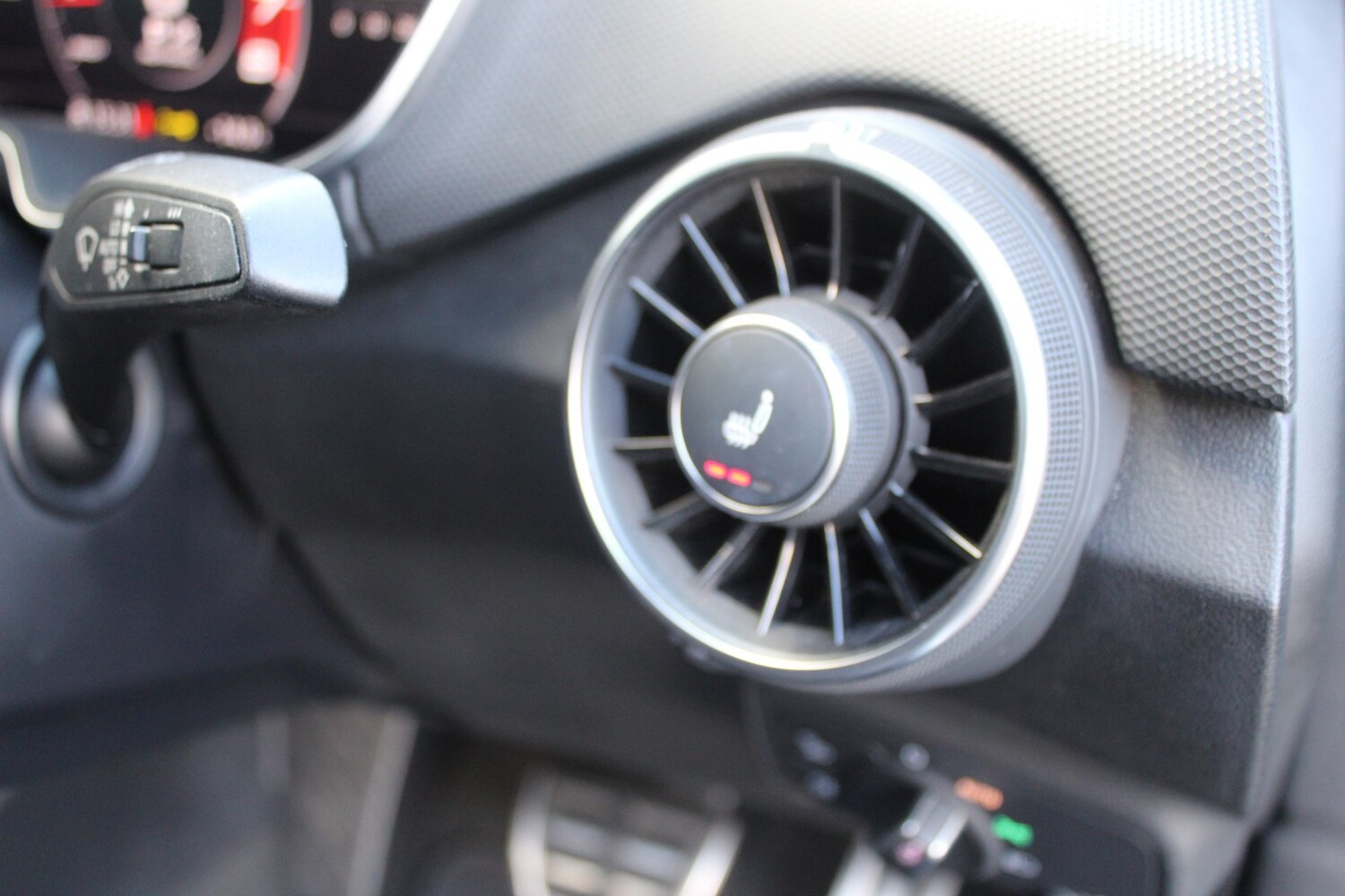 Used Audi TT 2019 for sale - 78201987: Photo 18