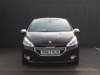 Used Peugeot 208 2013 for sale - 77954067: Photo