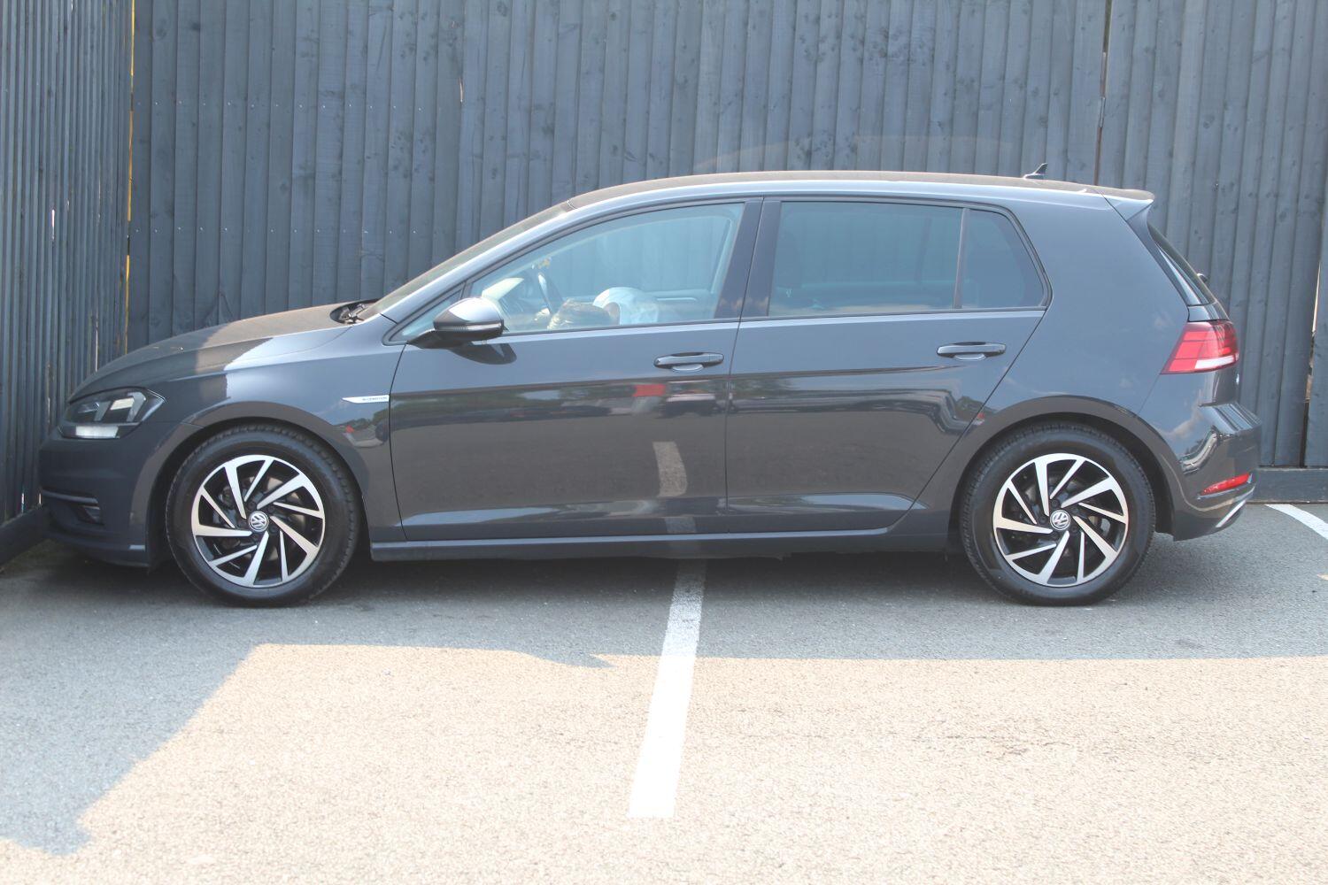 Used Volkswagen Golf 2019 for sale - 77085297: Photo 7