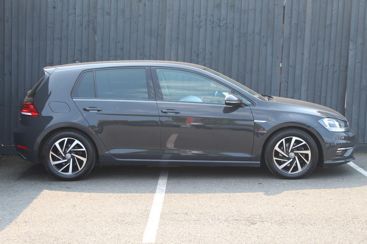Used Volkswagen Golf 2019 for sale - 77085297: Photo 9