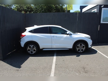 Used Honda HR-V 2015 for sale - 79222932: Photo