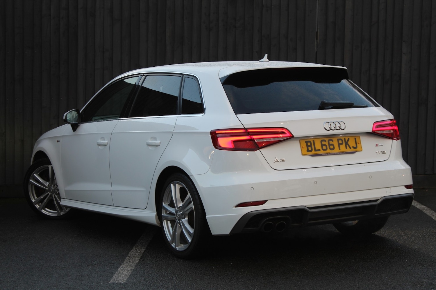 Used Audi A3 2016 for sale - 76924530: Photo 9