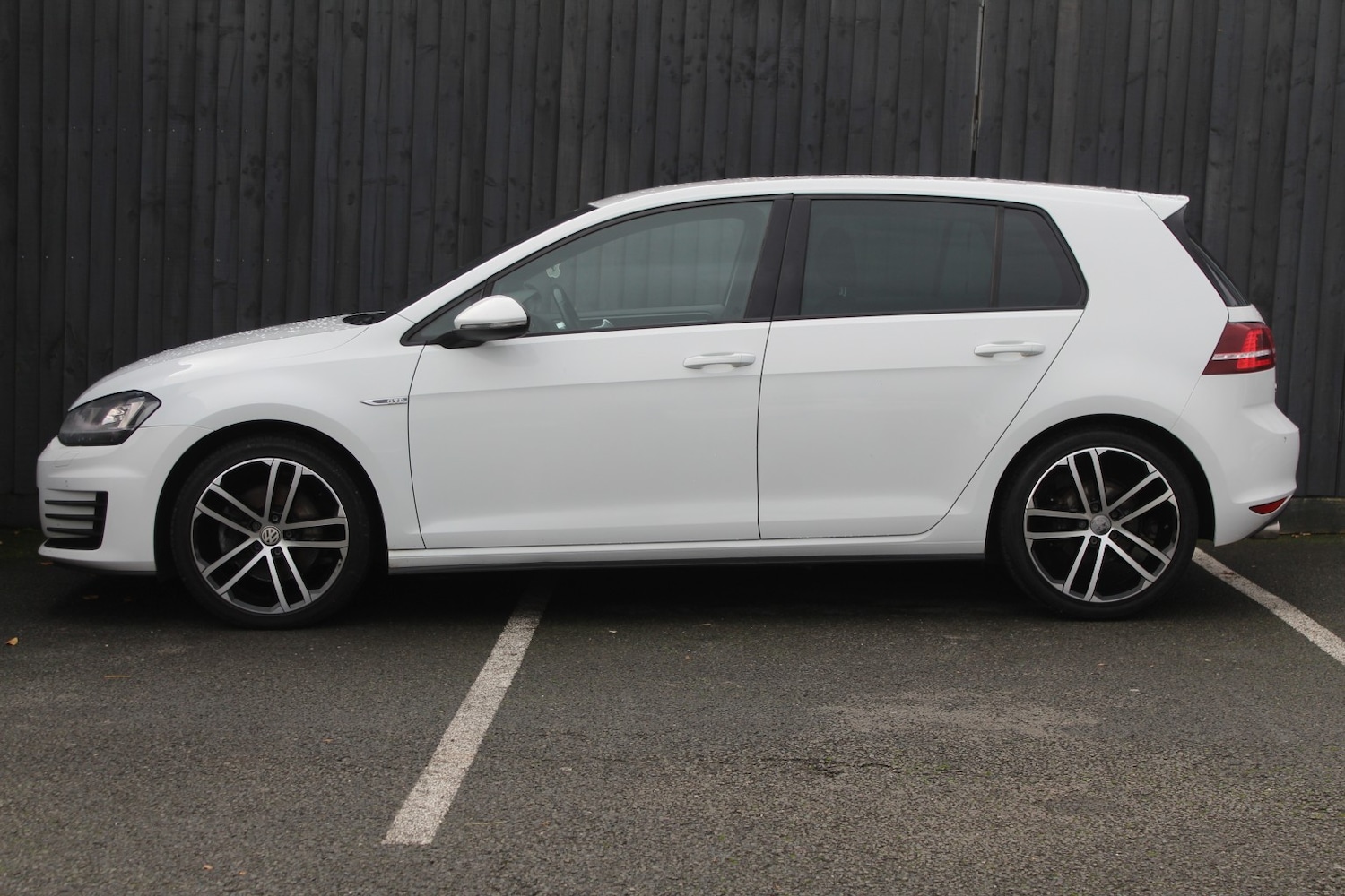 Used Volkswagen Golf 2015 for sale - 77056602: Photo 6