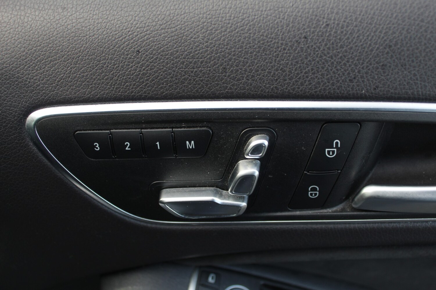 Used Mercedes-Benz A-Class 2017 for sale - 77494790: Photo 14