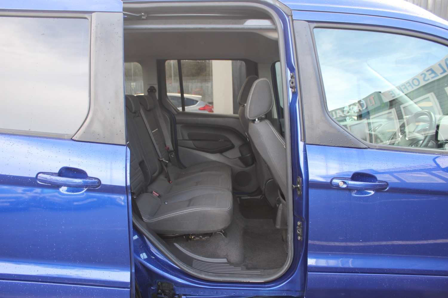 Used Ford Tourneo Connect 2017 for sale - 77085336: Photo 16