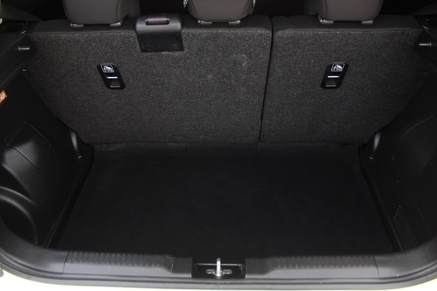 Used Suzuki Swift 2018 for sale - 76924297: Photo 14