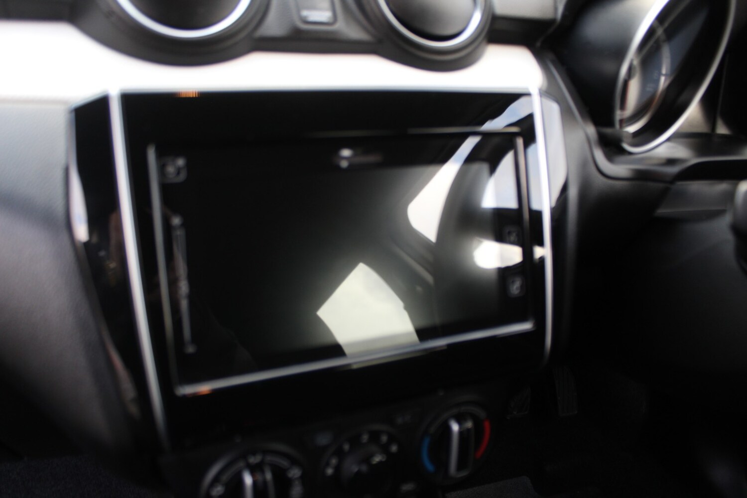 Used Suzuki Swift 2018 for sale - 76924297: Photo 17