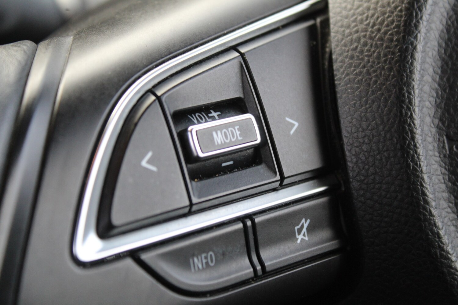 Used Suzuki Swift 2018 for sale - 76924297: Photo 20