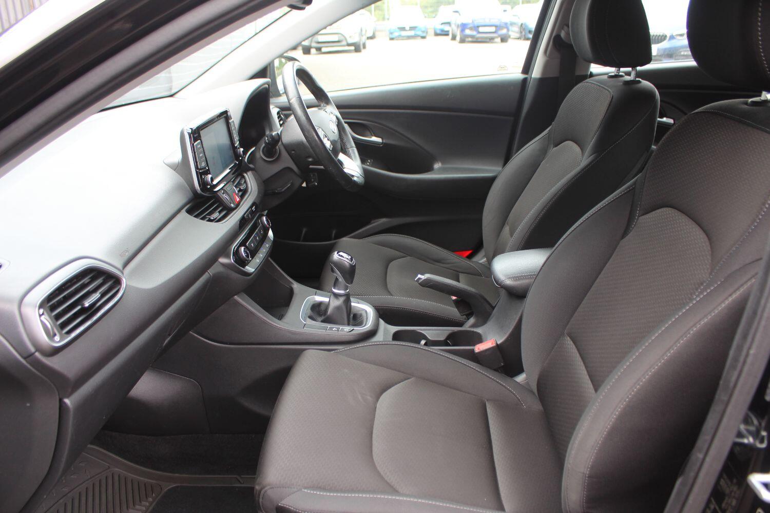 Used Hyundai i30 2017 for sale - 77085307: Photo 17