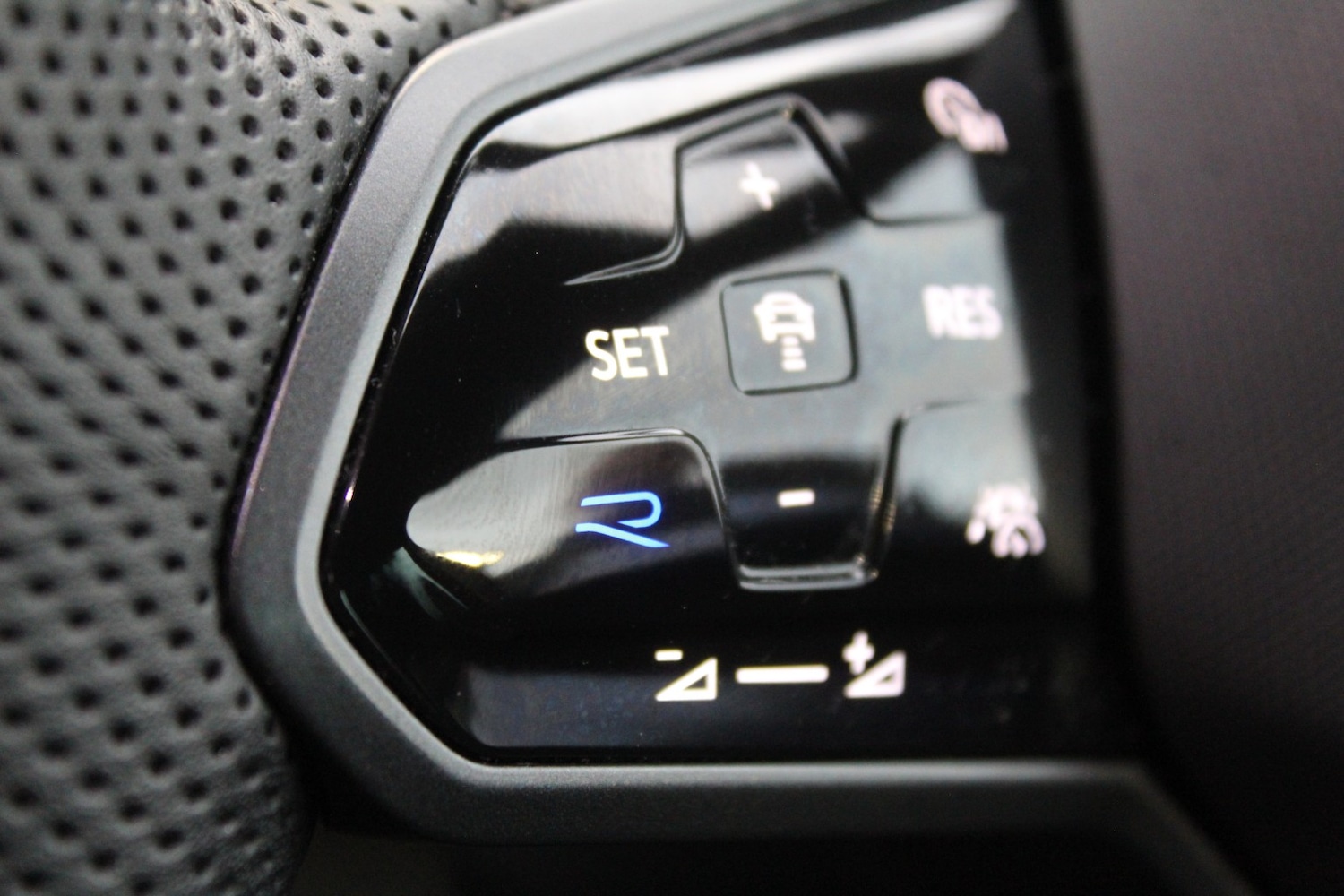 Used Volkswagen Tiguan 2021 for sale - 76924313: Photo 22