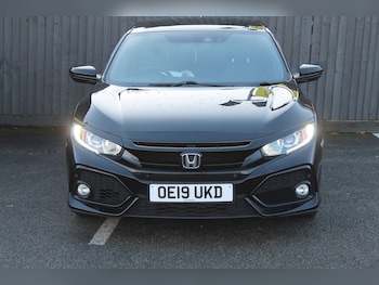 Used Honda Civic 2019 for sale - 76924286: Photo