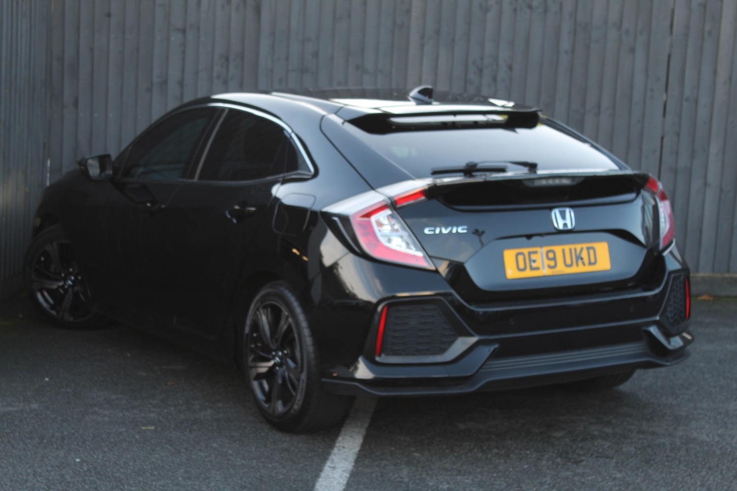 Used Honda Civic 2019 for sale - 76924286: Photo 5