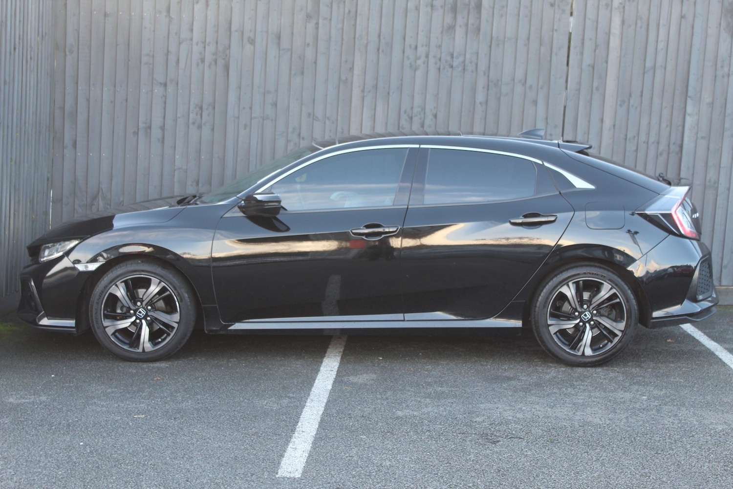 Used Honda Civic 2019 for sale - 76924286: Photo 6