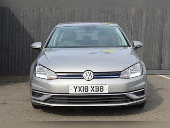Used Volkswagen Golf 2018 for sale - 79023884: Photo