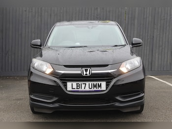 Used Honda HR-V 2017 for sale - 78145817: Photo