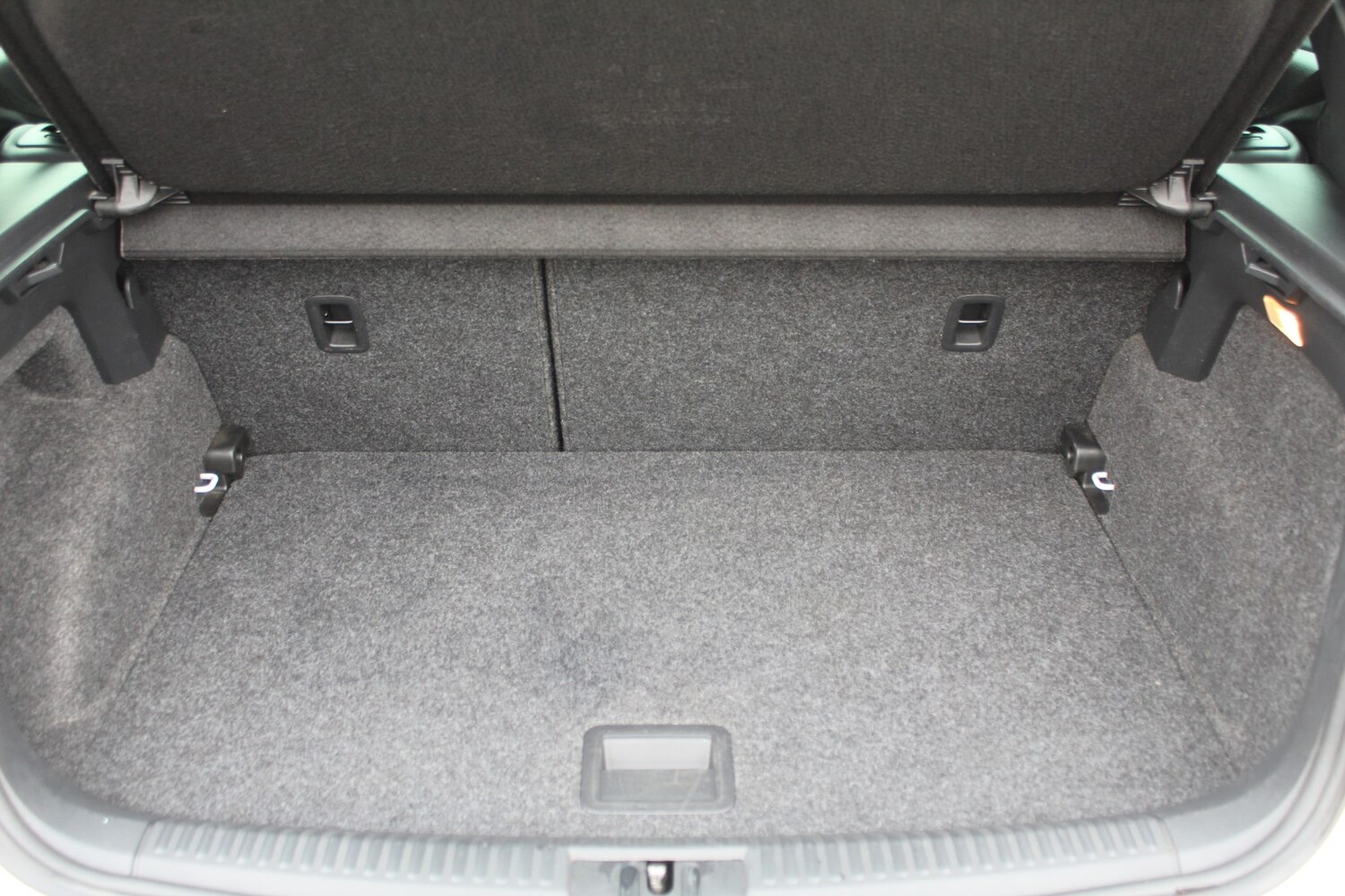 Used Volkswagen Polo 2015 for sale - 77494715: Photo 13