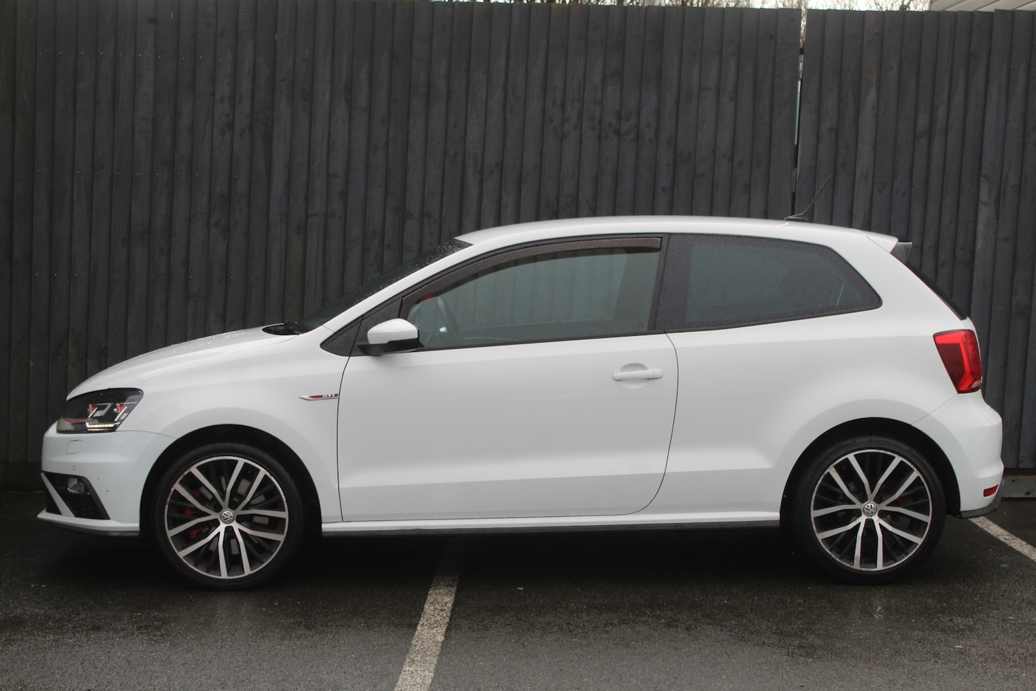 Used Volkswagen Polo 2015 for sale - 77494715: Photo 3