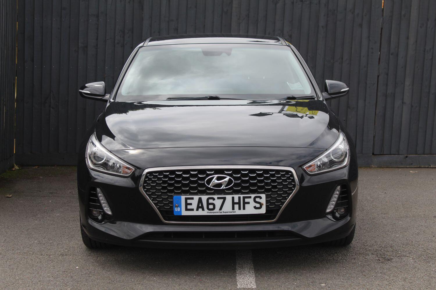 Used Hyundai i30 2017 for sale - 76924320: Photo 3