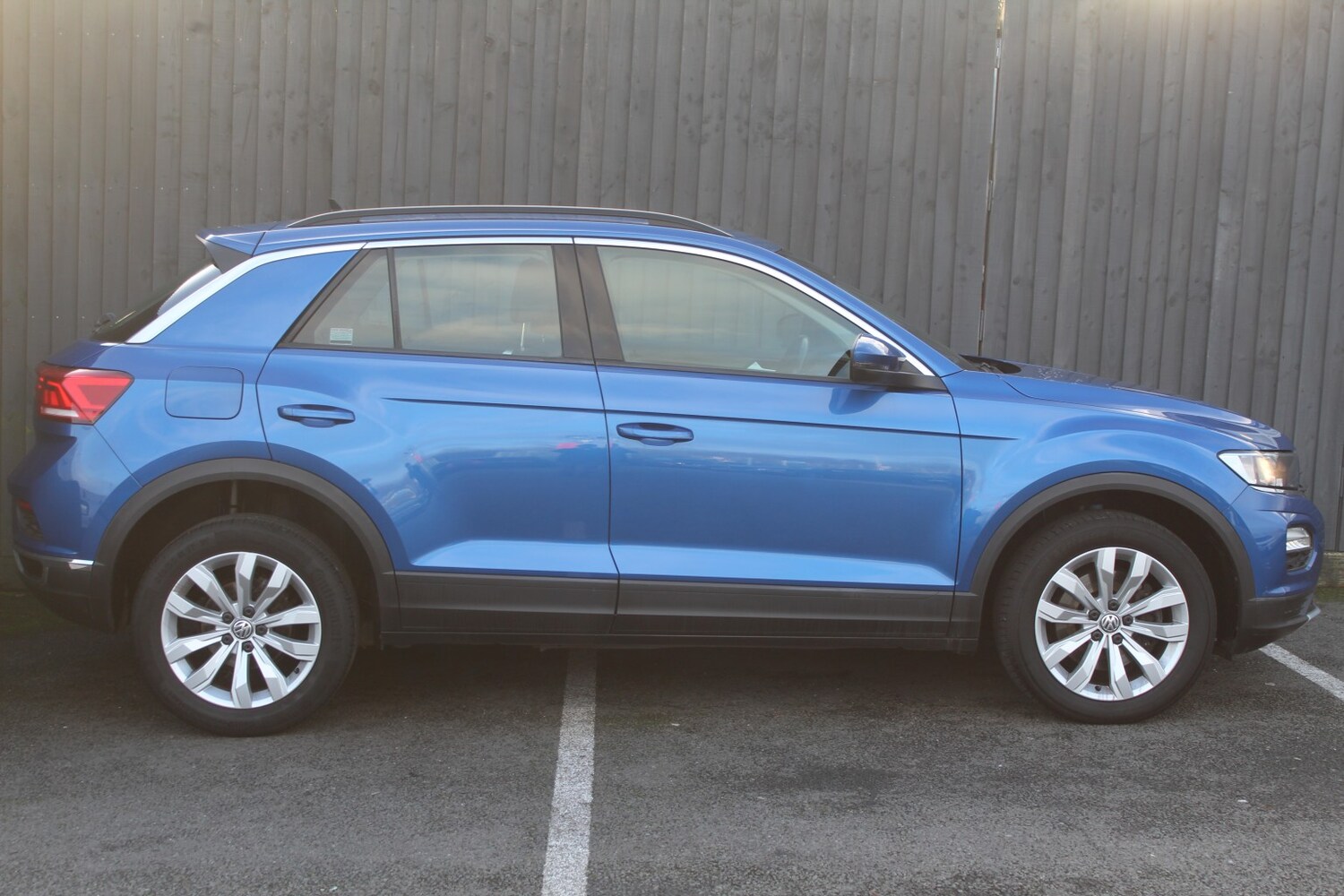 Used Volkswagen T-Roc 2018 for sale - 77494769: Photo 8