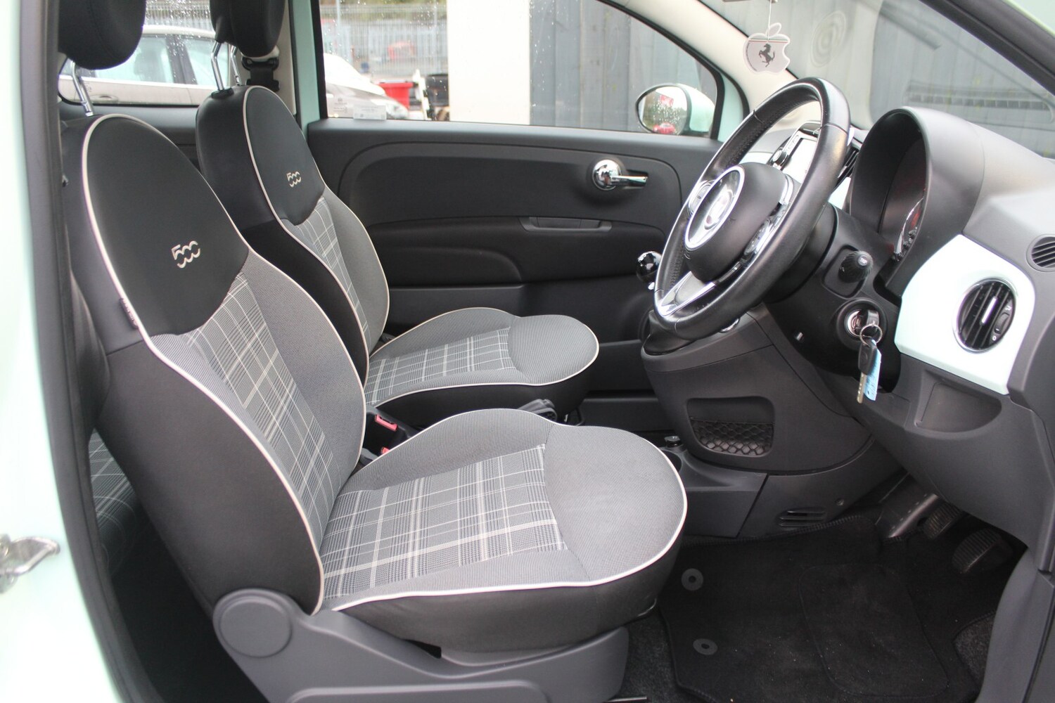 Used Fiat 500 2018 for sale - 76924378: Photo 13