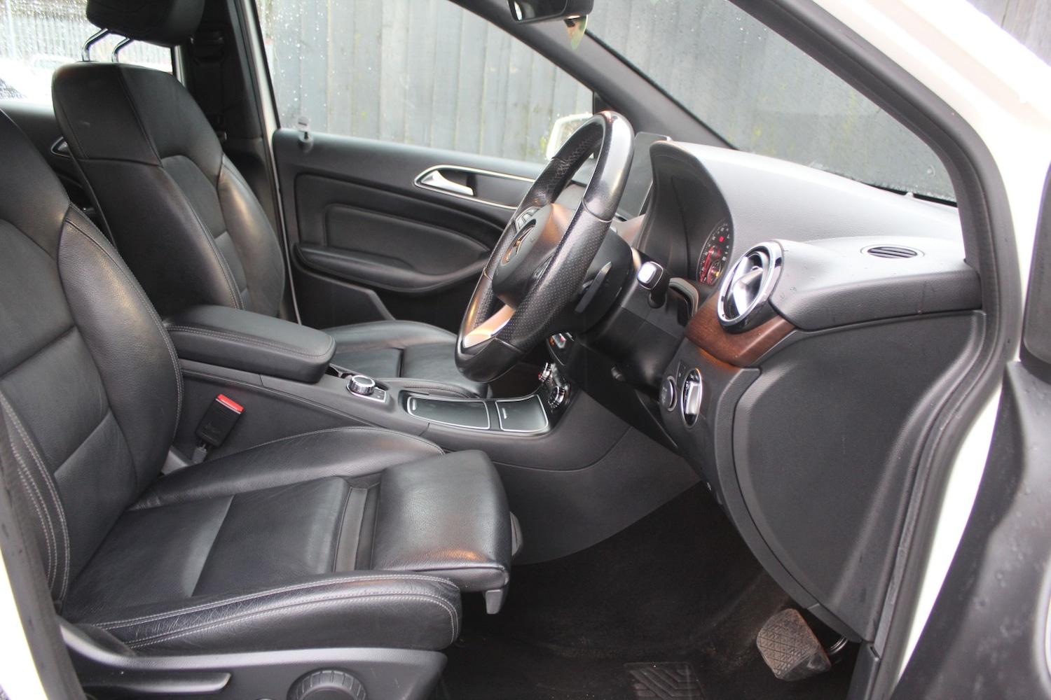 Used Mercedes-Benz B Class 2018 for sale - 77643720: Photo 16