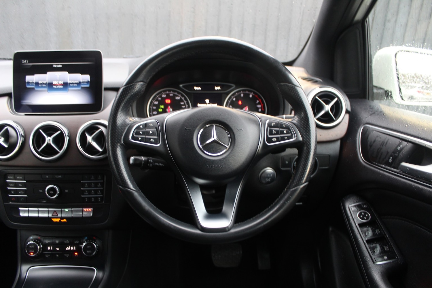 Used Mercedes-Benz B Class 2018 for sale - 77643720: Photo 21