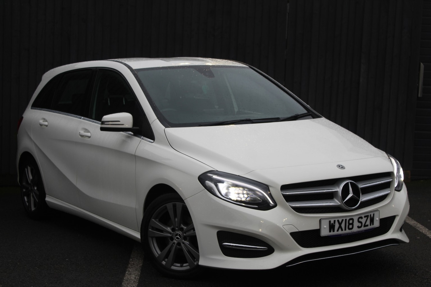 Used Mercedes-Benz B Class 2018 for sale - 77643720: Photo 8