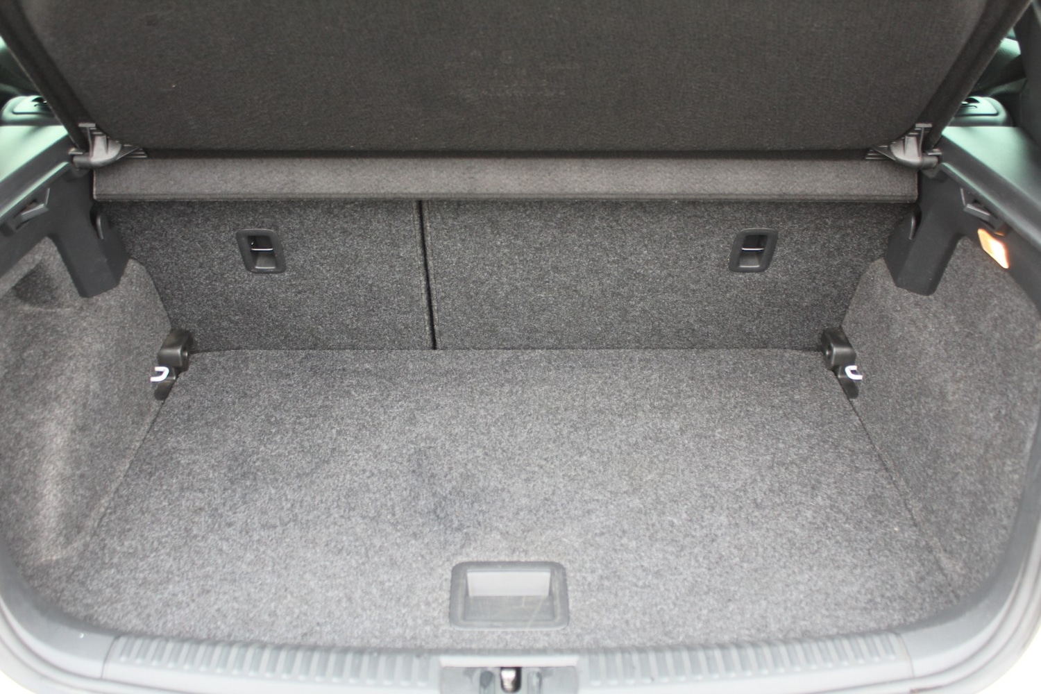 Used Volkswagen Polo 2015 for sale - 77639155: Photo 13