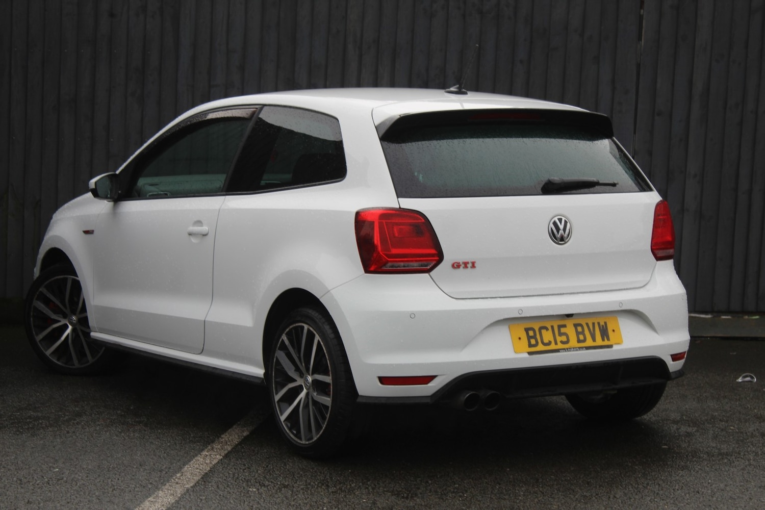 Used Volkswagen Polo 2015 for sale - 77639155: Photo 2