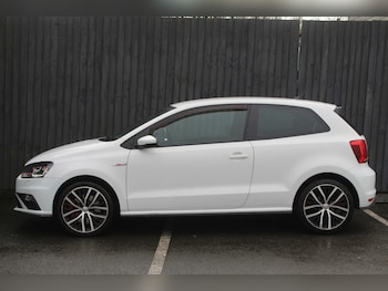 Used Volkswagen Polo 2015 for sale - 77639155: Photo