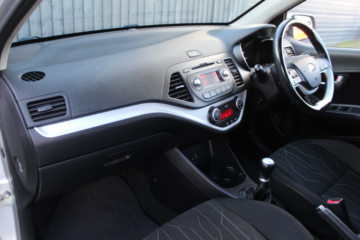 Used Kia Picanto 2016 for sale - 76924371: Photo 13