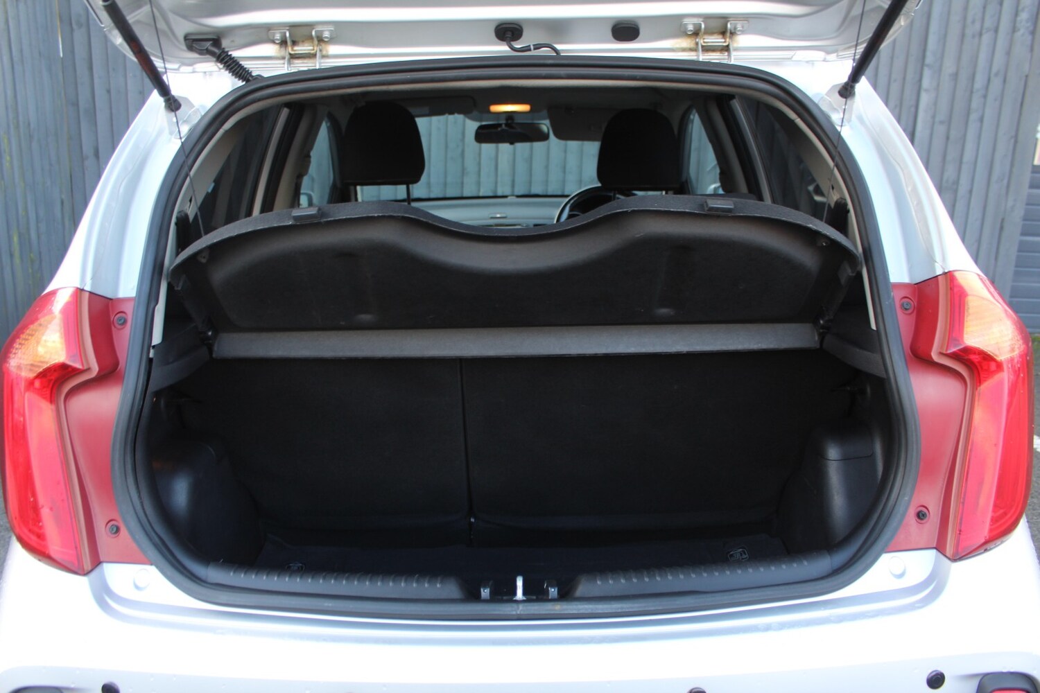 Used Kia Picanto 2016 for sale - 76924371: Photo 16