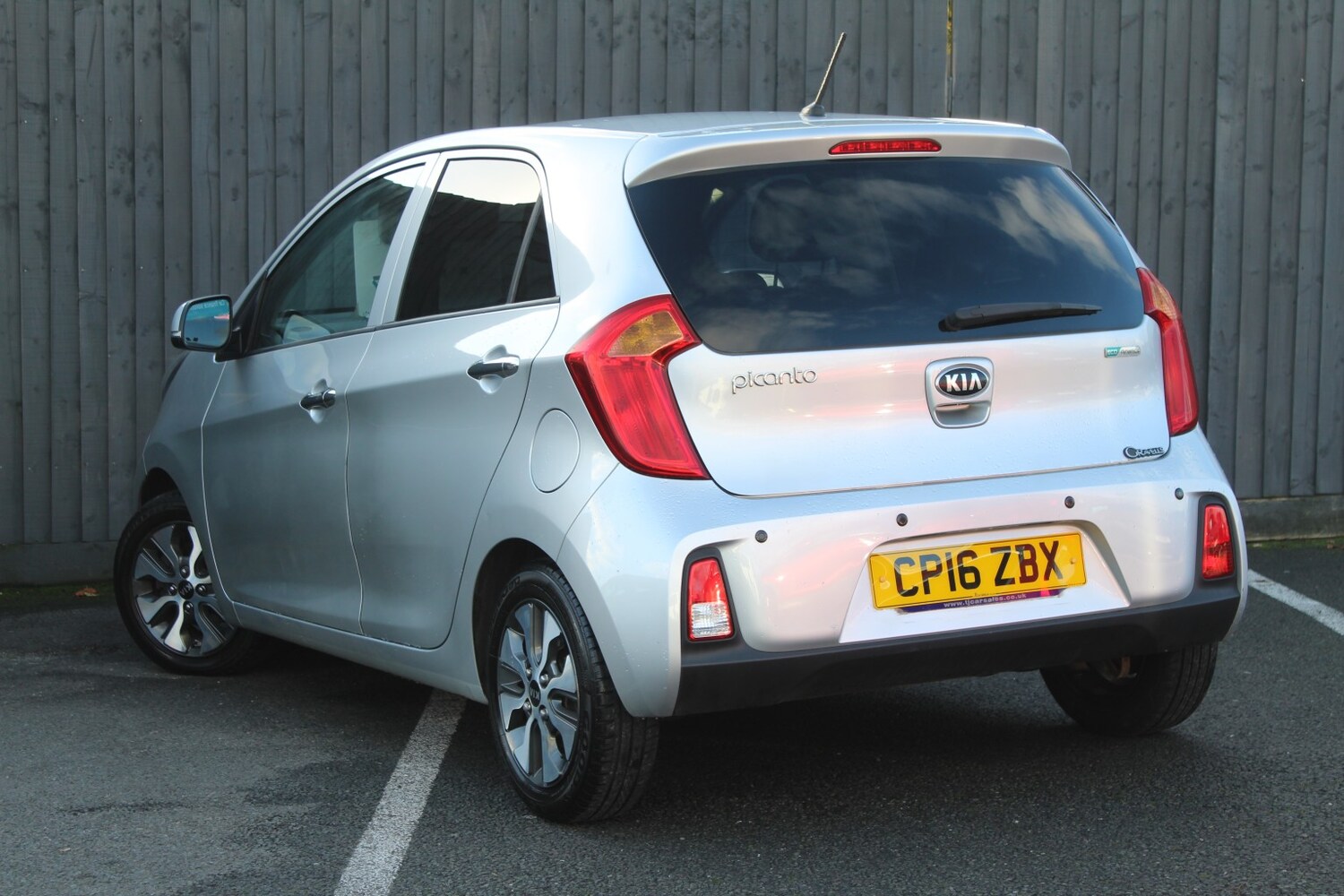 Used Kia Picanto 2016 for sale - 76924371: Photo 9