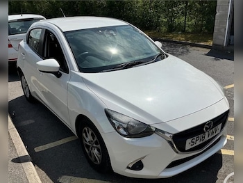 Used Mazda Mazda2 2018 for sale - 79033105: Photo