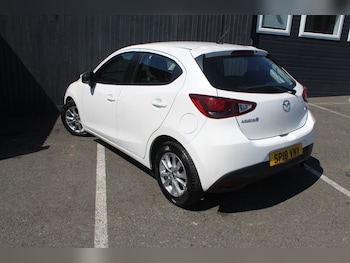 Used Mazda Mazda2 2018 for sale - 79033105: Photo
