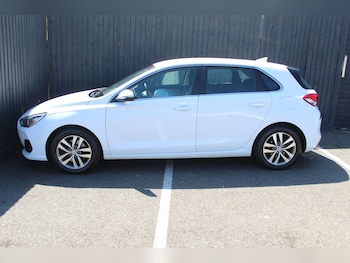 Used Hyundai i30 2019 for sale - 79033113: Photo