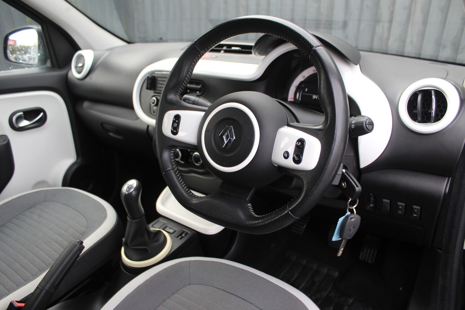 Used Renault Twingo 2015 for sale - 76924533: Photo 10