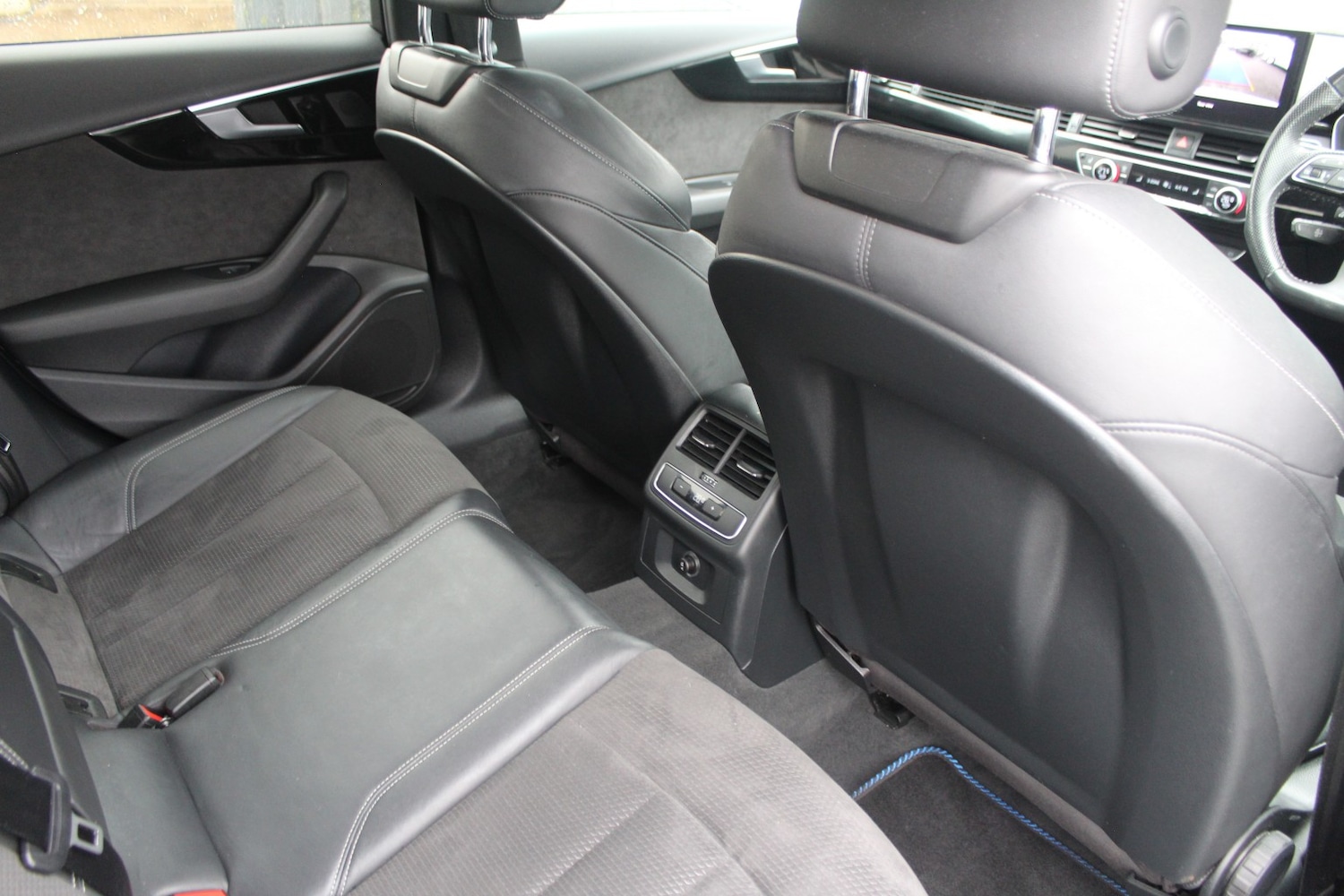 Used Audi A4 2020 for sale - 77954081: Photo 12