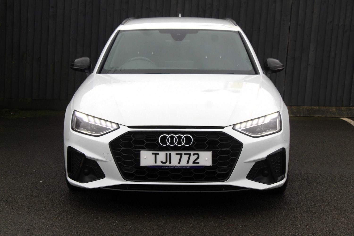 Used Audi A4 2020 for sale - 77954081: Photo 2